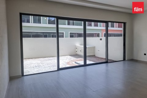 Townhouse in Dubai 4 bedrooms, 144 sq.m. № 112477 - photo 12