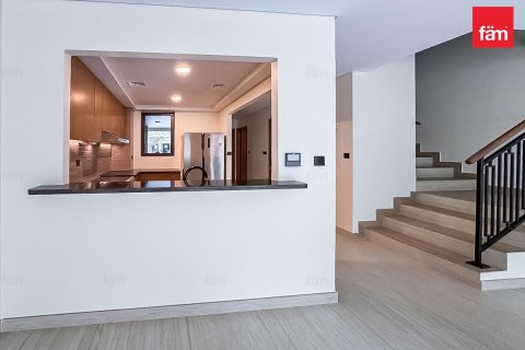 Townhouse in Dubai 4 bedrooms, 144 sq.m. № 112477 - photo 14