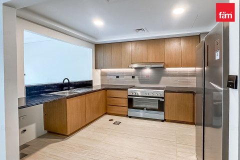 Townhouse in Dubai 4 bedrooms, 144 sq.m. № 112477 - photo 11