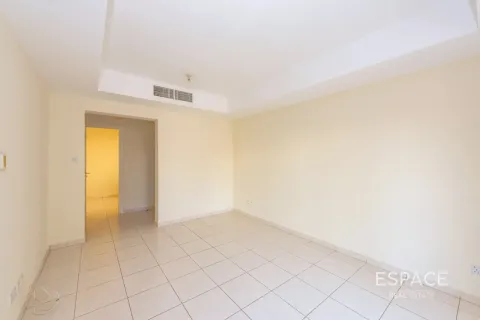 Villa en Springs 4, The Springs, Dubai, 2 dormitorios, 153 m², № 122456 - foto 10