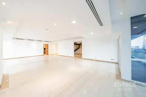 Appartement à Jumeirah Lake Towers, Dubai, 5 chambres, 573 m², № 122455 - photo 2