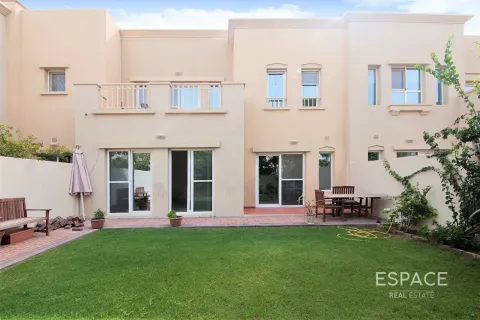 Villa à The Lakes, Dubai, 3 chambres, 237 m², № 122453