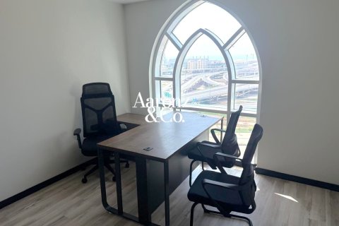 Снять в аренду офис в Джумейра Лейк Тауэрс, Дубай: 86м², № 125064 - фото 4