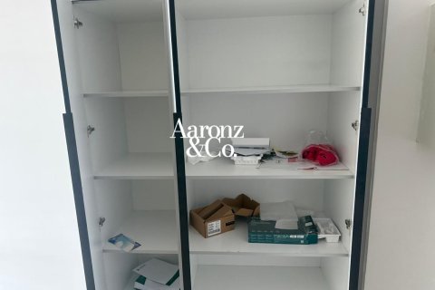 Снять в аренду офис в Джумейра Лейк Тауэрс, Дубай: 86м², № 125064 - фото 12