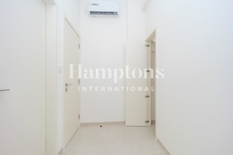 Снять в аренду таунхаус в Al Manara, Jumeirah Village Triangle, Дубай: 3 спальни, 189.98663500м², № 139186 - фото 16