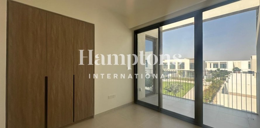 تاون هاوس في Al Manara, Jumeirah Village Triangle, دبي 3 غرف نوم, 189.987 م² رقم 139186