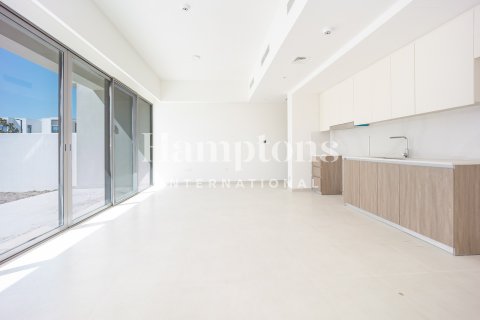Снять в аренду таунхаус в Al Manara, Jumeirah Village Triangle, Дубай: 3 спальни, 189.98663500м², № 139186 - фото 8