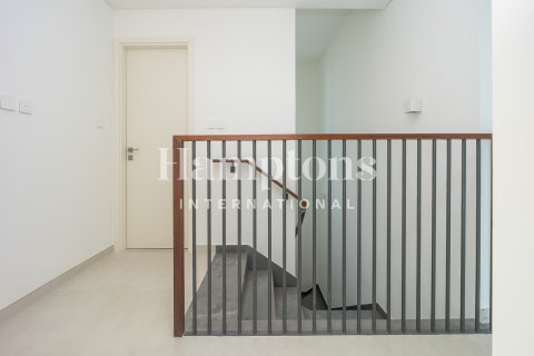 Снять в аренду таунхаус в Al Manara, Jumeirah Village Triangle, Дубай: 3 спальни, 189.98663500м², № 139186 - фото 5