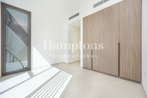 Снять в аренду таунхаус в Al Manara, Jumeirah Village Triangle, Дубай: 3 спальни, 189.98663500м², № 139186 - фото 15
