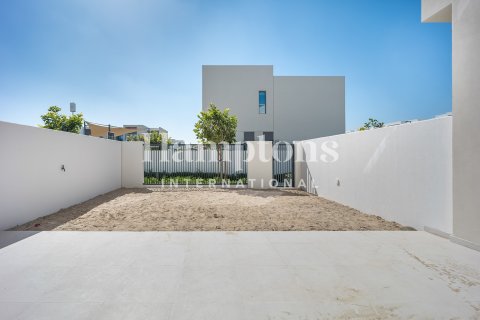 Снять в аренду таунхаус в Al Manara, Jumeirah Village Triangle, Дубай: 3 спальни, 189.98663500м², № 139186 - фото 12