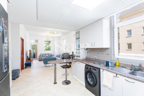 Apartamento en Motor City, Dubai, 1 dormitorio, 94 m², № 122154 - foto 8
