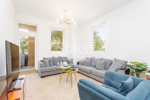 Appartement à Motor City, Dubai, 1 chambre, 94 m², № 122154