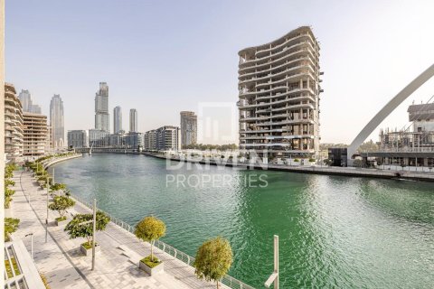 Apartamento en Al Wasl, Dubai, 2 dormitorios, 123.19 m², № 136988 - foto 2
