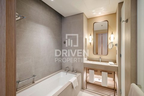 Apartment in Vida Residences Dubai Mall, Downtown Dubai (Downtown Burj Dubai), Dubai 2 bedrooms, 101.54 sq.m. № 136993 - photo 9