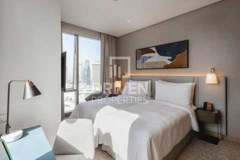 Apartment in Vida Residences Dubai Mall, Downtown Dubai (Downtown Burj Dubai), Dubai 2 bedrooms, 101.54 sq.m. № 136993 - photo 6