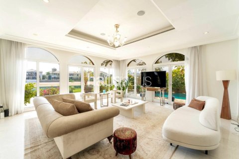 Villa in Garden Homes, Palm Jumeirah, Dubai 4 bedrooms, 724 sq.m. № 44662