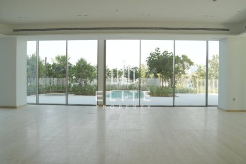 Villa in Palm Jumeirah, Dubai 4 bedrooms, 1296 sq.m. № 121303