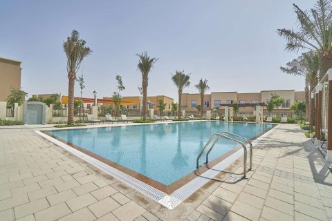 Adosado en Villanova, Dubai Land, Dubai, 4 dormitorios, 205.59 m², № 1157 - foto 7