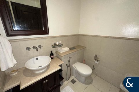 Apartment in Yansoon, Old Town, Dubai 1 bedroom, 76 sq.m. № 74399 - photo 8