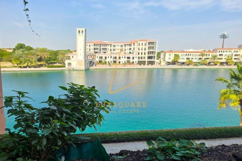Apartment in Dubai Investment Park, Dubai 3 bedrooms, 324 sq.m. № 125054