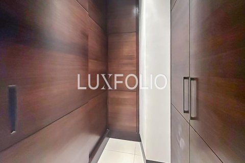 Снять в аренду квартиру в The Address Sky View Towers, Даунтаун Дубай (Даунтаун Бурдж Дубай), Дубай: 3 спальни, 172м², № 46312 - фото 12
