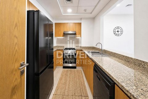 Снять в аренду квартиру в Bellevue Towers, Даунтаун Дубай (Даунтаун Бурдж Дубай), Дубай: 2 спальни, 120.4м², № 134186 - фото 3