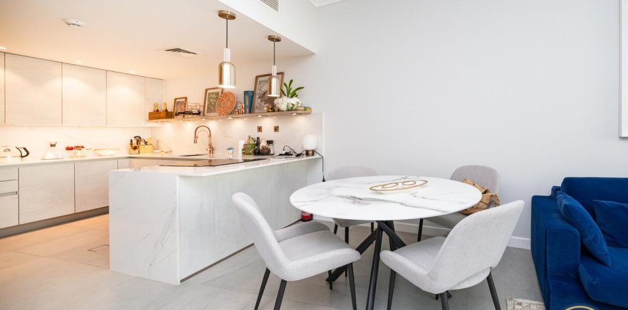 Квартира в Джумейра Бич Резиденс, Дубай, 1 спальня, 100м², № 45431