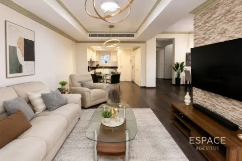 Villa in The Springs, Dubai 3 bedrooms, 289 sq.m. № 122890 - photo 2