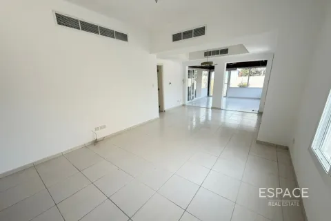 Villa en Springs 15, The Springs, Dubai, 3 dormitorios, 209 m², № 122885 - foto 2