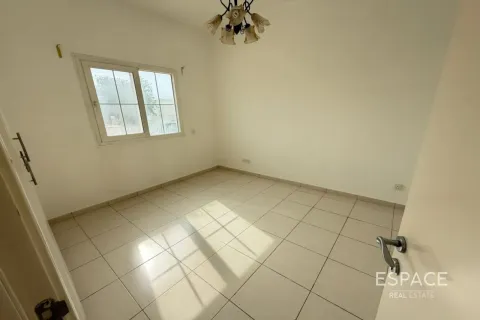 Villa en Springs 15, The Springs, Dubai, 3 dormitorios, 209 m², № 122885 - foto 9