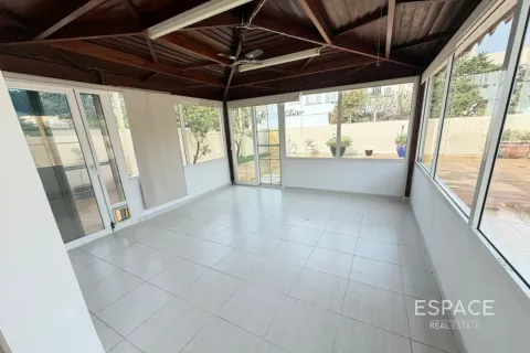 Villa en Springs 15, The Springs, Dubai, 3 dormitorios, 209 m², № 122885 - foto 14