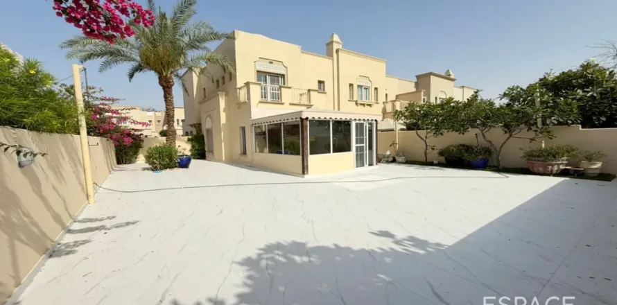 Villa en Springs 15, The Springs, Dubai, 3 dormitorios, 209 m², № 122885