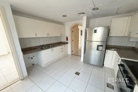 Villa en Springs 15, The Springs, Dubai, 3 dormitorios, 209 m², № 122885 - foto 3