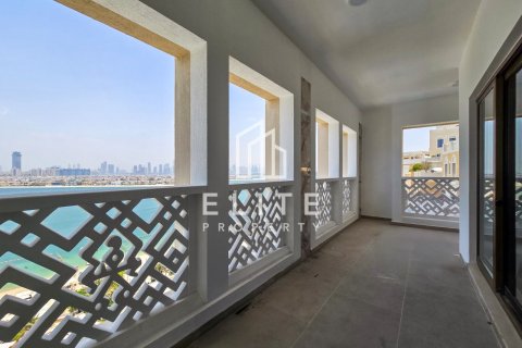 Appartement à The Crescent, Palm Jumeirah, Dubai, 3 chambres, 220 m², № 134916 - photo 2