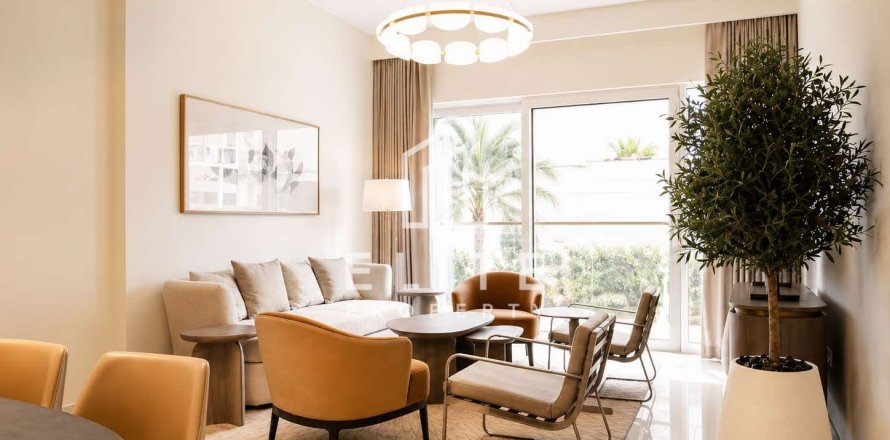 Apartment in EMAAR Beachfront, Dubai Harbour, Dubai 1 bedroom, 72 sq.m. № 134917