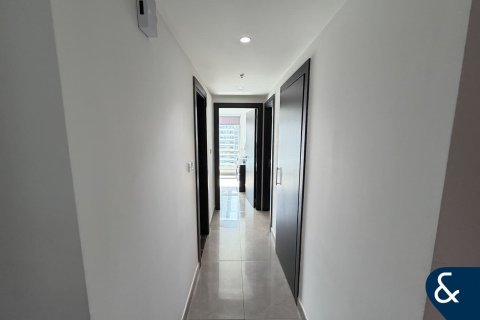 Apartment in AL MAJARA TOWERS in Dubai Marina, Dubai 3 bedrooms, 191 sq.m. № 99189 - photo 14