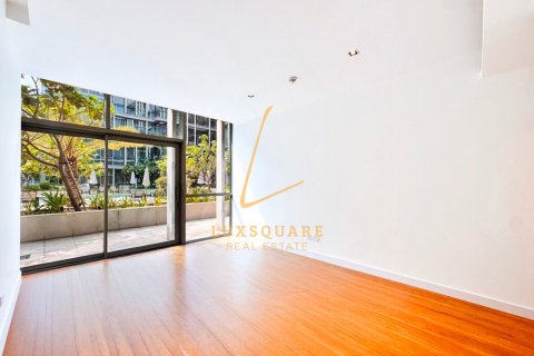 Снять в аренду квартиру в Аль-Васле, Дубай: 3 спальни, 182м², № 123206 - фото 9