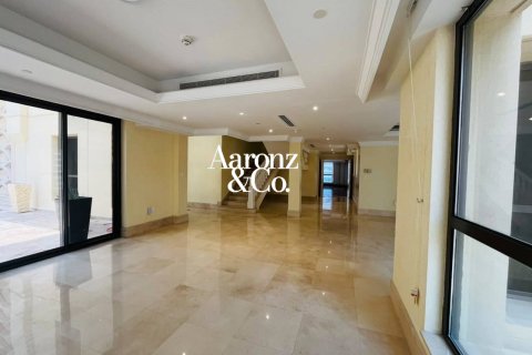 Penthouse in Jumeirah Beach Residence, Dubai 5 bedrooms, 293 sq.m. № 123210
