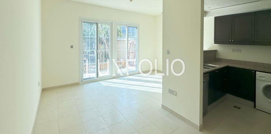 Таунхаус в Джумейра Вилладж Серкл, Дубай, 1 спальня, 180м², № 46286
