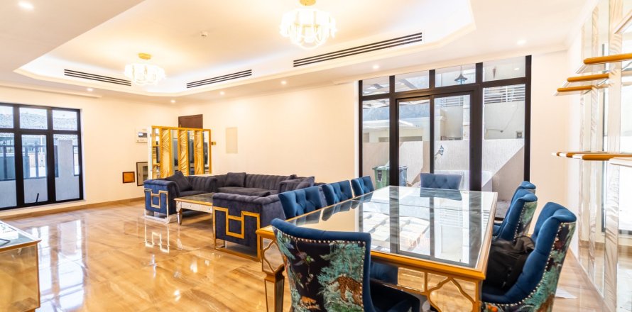Villa à Jumeirah Village Triangle, Dubai, 4 chambres, 329 m², № 123816