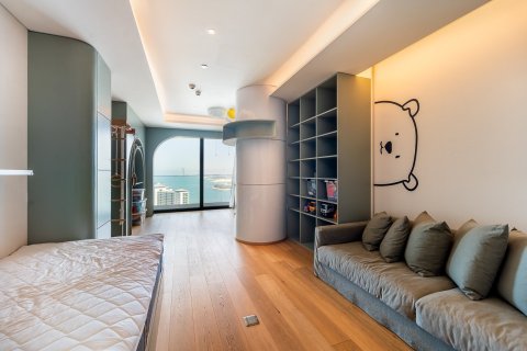Apartment in Dubai 4 bedrooms, 538 sq.m. № 123821 - photo 22