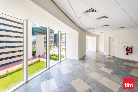 Oficina en Sheikh Zayed Road, Dubai, 269.5 m², № 109341 - foto 11