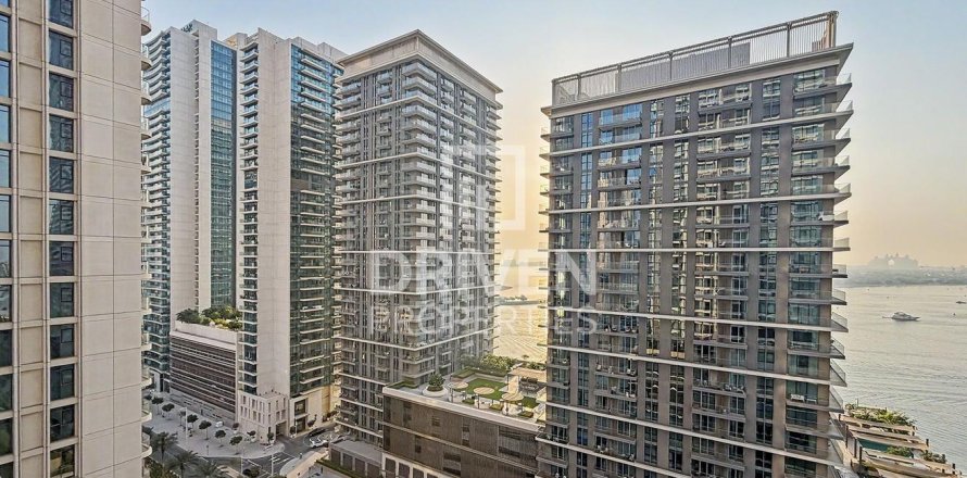 Apartment in EMAAR Beachfront, Dubai Harbour, Dubai 1 bedroom, 73.67 sq.m. № 138405