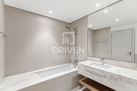 Apartment in EMAAR Beachfront, Dubai Harbour, Dubai 1 bedroom, 73.67 sq.m. № 138405 - photo 11