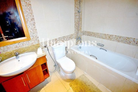 Снять в аренду квартиру в The Views 1, The Views, Дубай: 1 спальня, 79.24625900м², № 125078 - фото 8