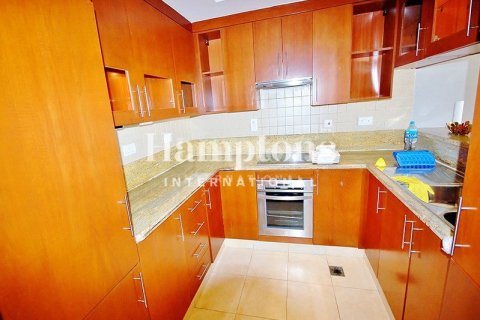 Снять в аренду квартиру в The Views 1, The Views, Дубай: 1 спальня, 79.24625900м², № 125078 - фото 2