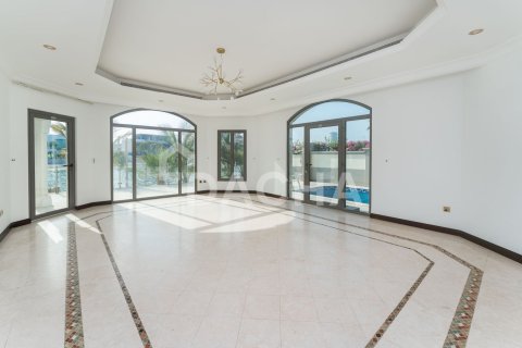 Villa en Garden Homes, Palm Jumeirah, Dubai, 5 dormitorios, 465 m², № 133254 - foto 29