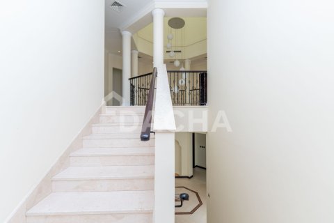 Villa en Garden Homes, Palm Jumeirah, Dubai, 5 dormitorios, 465 m², № 133254 - foto 22