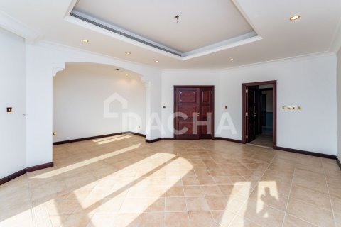 Villa en Garden Homes, Palm Jumeirah, Dubai, 5 dormitorios, 465 m², № 133254 - foto 11