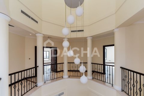 Villa en Garden Homes, Palm Jumeirah, Dubai, 5 dormitorios, 465 m², № 133254 - foto 21
